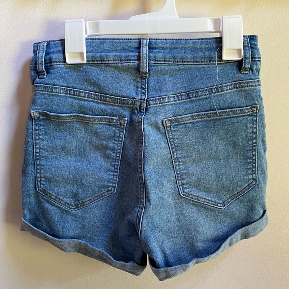 H&M SUPER stretch womens jean shorts size 4 - Picture 2 of 4